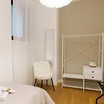 Tell Him Appartamento