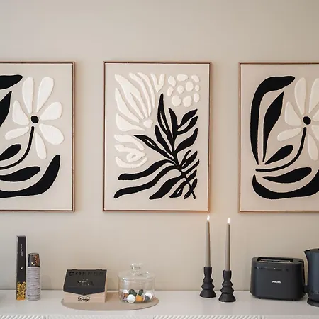 Apartament Tell Him *